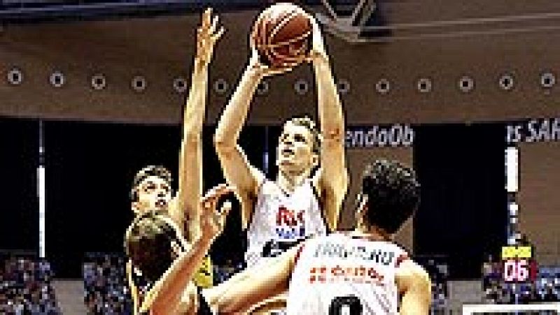 Dominante de principio a fin, el Rio Natura Monbus ha logrado la cuarta victoria más amplia de su historia en la competición, tras derrotar a La Bruixa d'Or por 88-64. Espectacular estreno de Maxi Kleber (18 puntos), bien acompañado por Pumprla, Poza