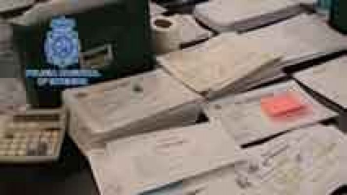 Telediario 1 - 17 detenidos por asesoramiento financiero fraudulento