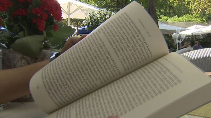 Telediario 1 - La era digital hace que el autor triunfe sin un editor