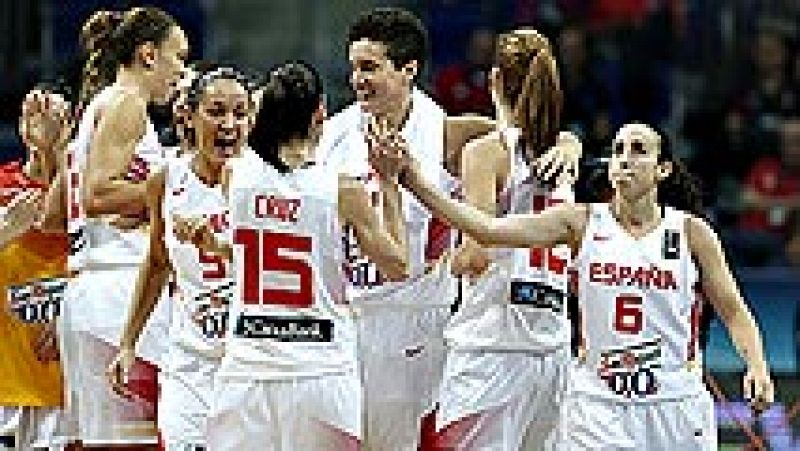 La selección española de baloncesto se clasificó, por primera vez en su historia, para la final del Mundial femenino al derrotar a la anfitriona Turquía por 66-56, con una Alba Torrens excepcional que acabó con el 'infierno' de las gradas del Fenerba