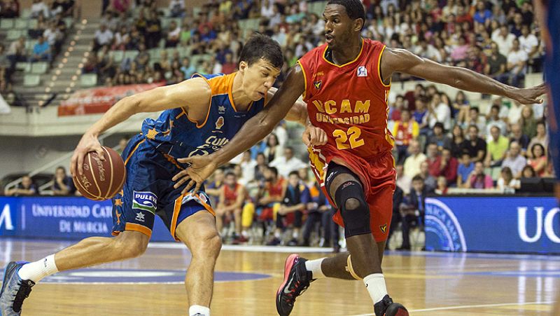 El UCAM Murcia ha dado la sorpresa al derrotar al Valencia Basket gracias al gran partido de Lima, que finalizón con 22 puntos y 31 de valoración.
