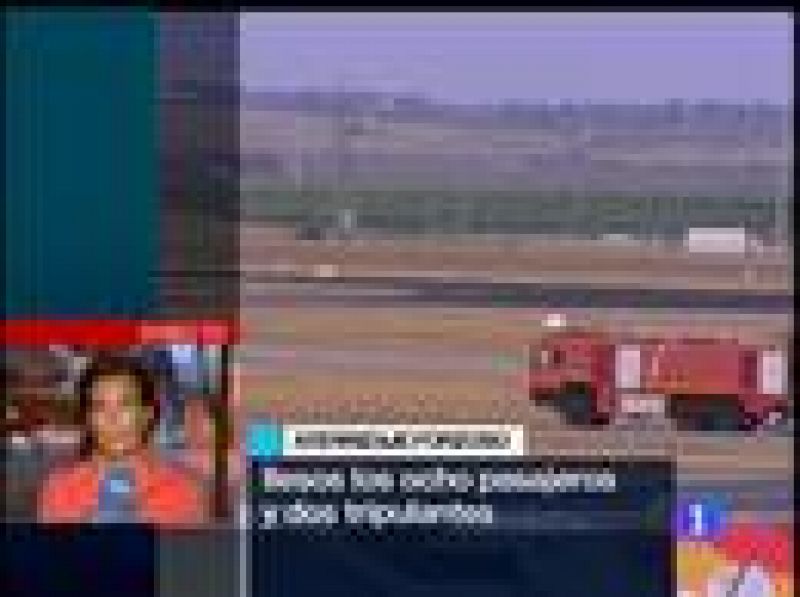  Un aterrizaje forzoso obliga a cerrar el aeropuerto de Sevilla