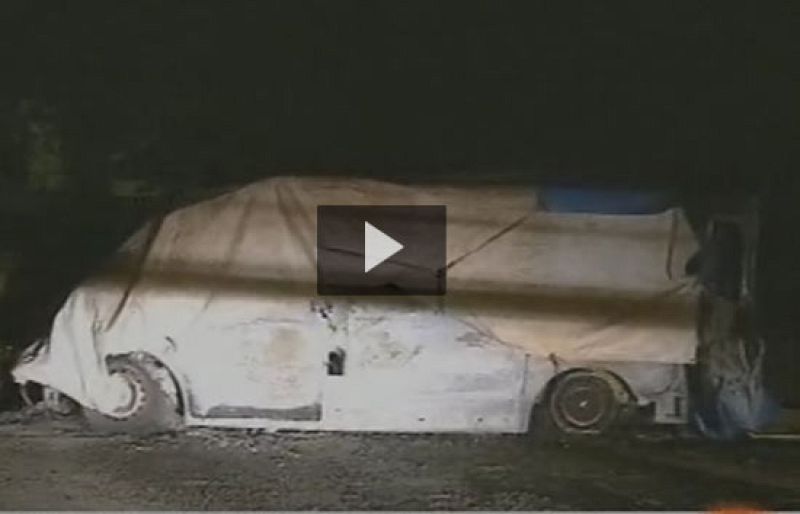 Dos niños de 3 y 5 años han aparecido carbonizados dentro de una furgoneta estacionada en una finca de Quintanar del Rey (Cuenca), vehículo en el que su padre, de nacionalidad ecuatoriana, les dejó para realizar un gestión en una oficina próxima.