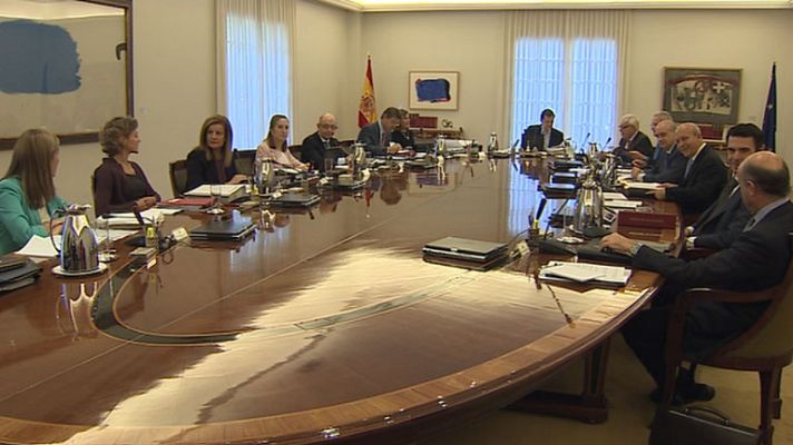 Telediario 1 - El Gobierno recurre la creación de la junta electoral