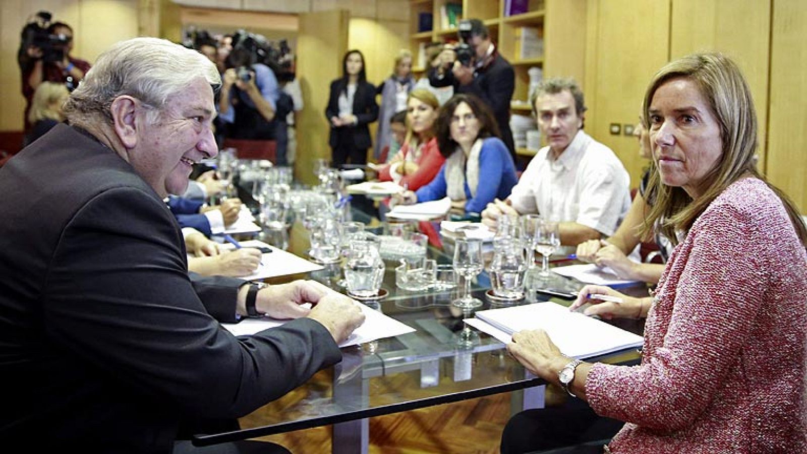 El ministerio de Sanidad convoca una reunión con los directores de Salud pública de las Comunidades para informarles de este caso