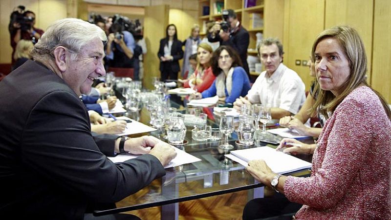 El ministerio de Sanidad convoca una reunión con los directores de Salud pública de las Comunidades para informarles de este caso 