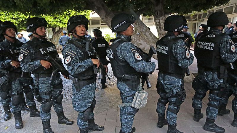 Peña Nieto advierte que los crímenes de Iguala no quedarán impunes 