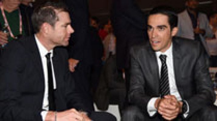 Contador dice en la presentación del Giro que "correrá las tres grandes"