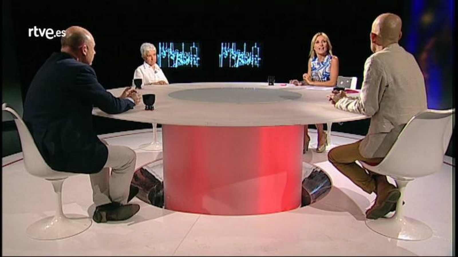 Versión Española: Versión ampliada del coloquio de 'Un hombre llamado 'Flor de otoño'