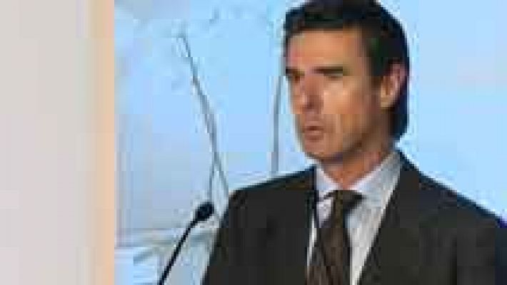 Telediario 1 - José Manuel Soria insiste en que viajar a España es seguro