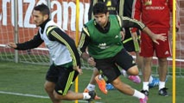 Telediario 1 - Una renovada España aspira a ganar a Eslovaquia