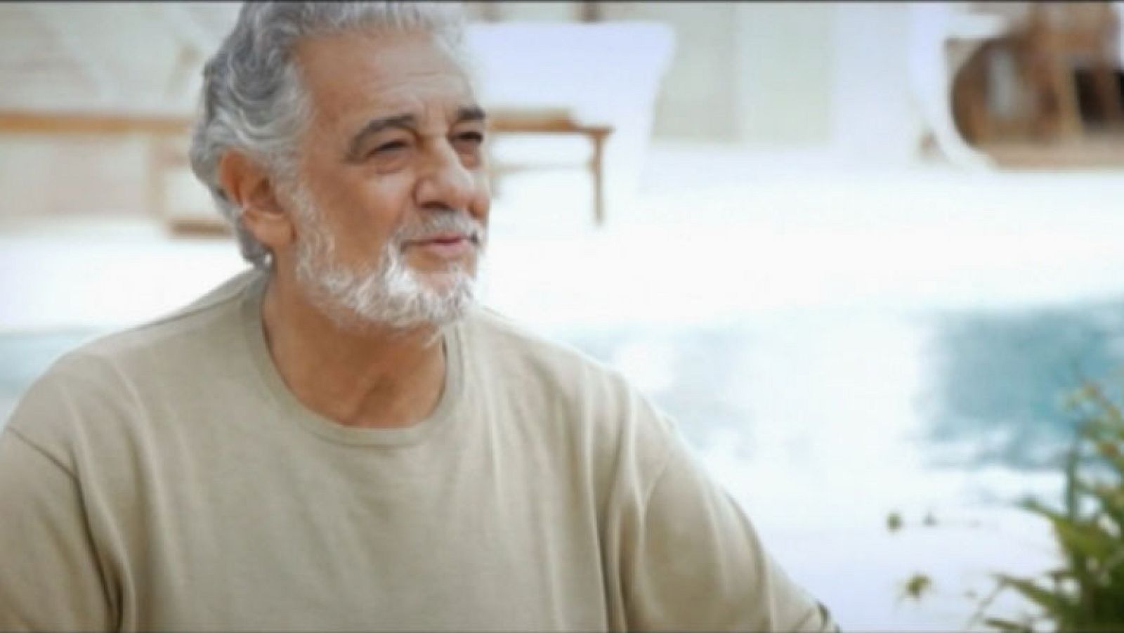 "Encanto del mar" es el nuevo trabajo de Plácido Domingo