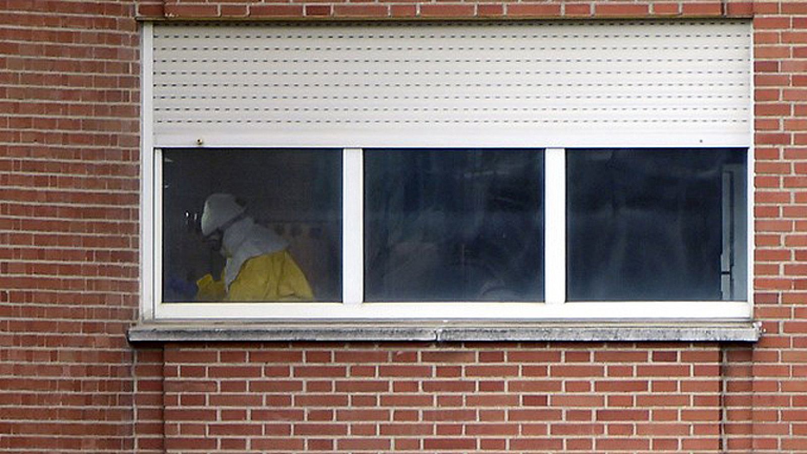 T con T - Empeora el estado de salud de la auxiliar infectada por ébola