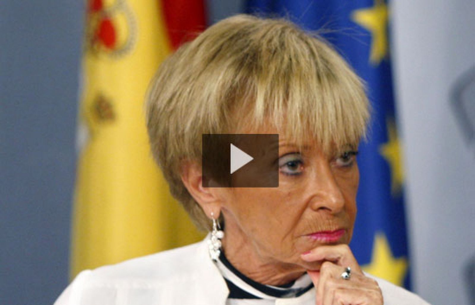 La Vicepresidenta del Gobierno, María Teresa Fernández de la Vega, ha rectificado al Ministro de Trabajo y ha asegurado que el Gobierno no va a realizar ningún cambio en lo que respecta a la política de contrataciones en origen.