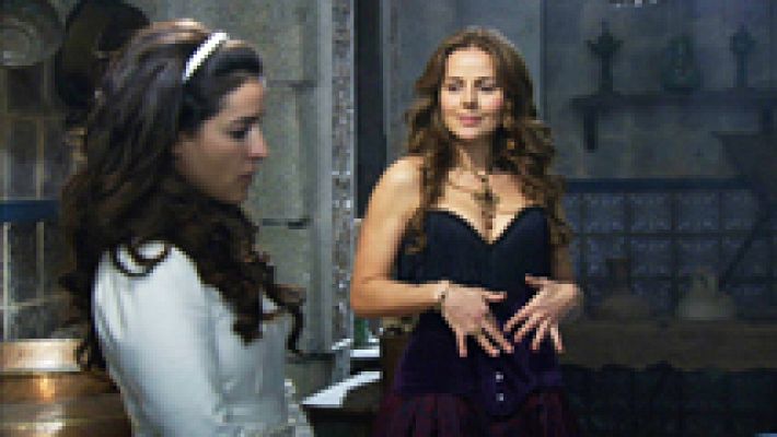 Águila Roja - El encuentro de Lucrecia y Margarita como novicia