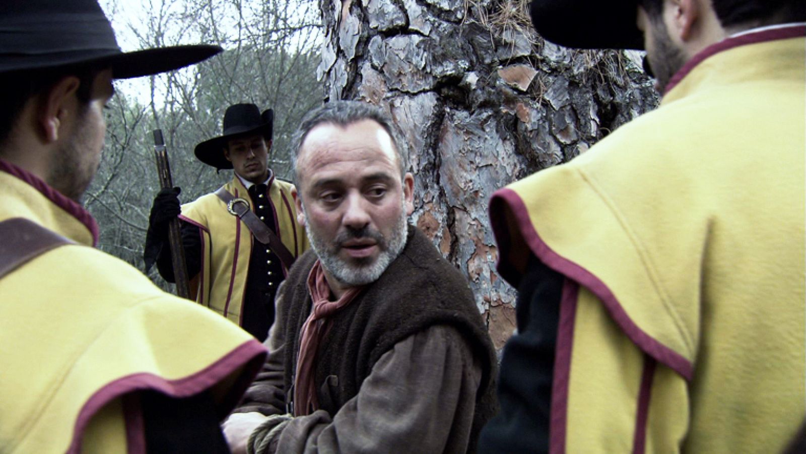 Águila Roja - Sátur, sin escapatoria de la guardia real | Ver