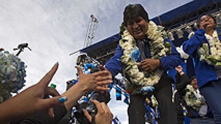 Telediario 1 - El voto obligatorio y un nuevo mapa electoral marcan los comicios del domingo en Bolivia