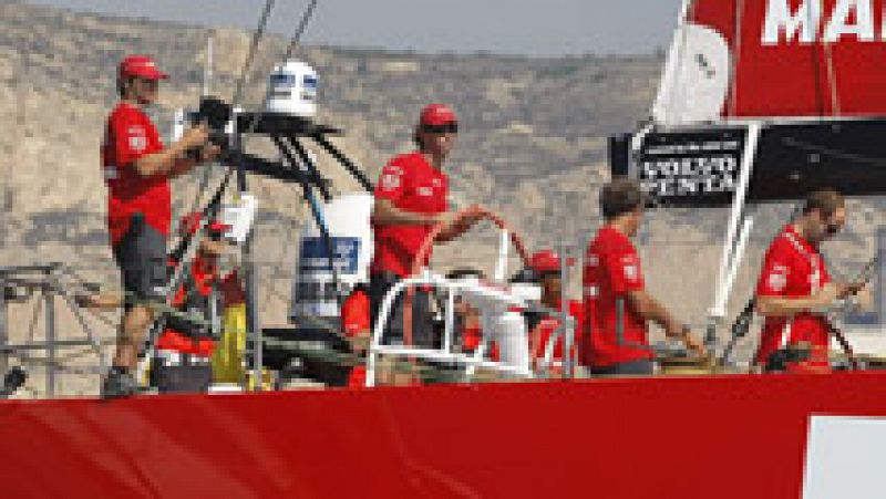 Con Iker Martínez y Xavi Fernández a la cabeza, el equipo español Mapfre ha iniciado su aventura en la Volvo Ocean Race, una carrera que les llevará alrededor del mundo durante nueve meses.