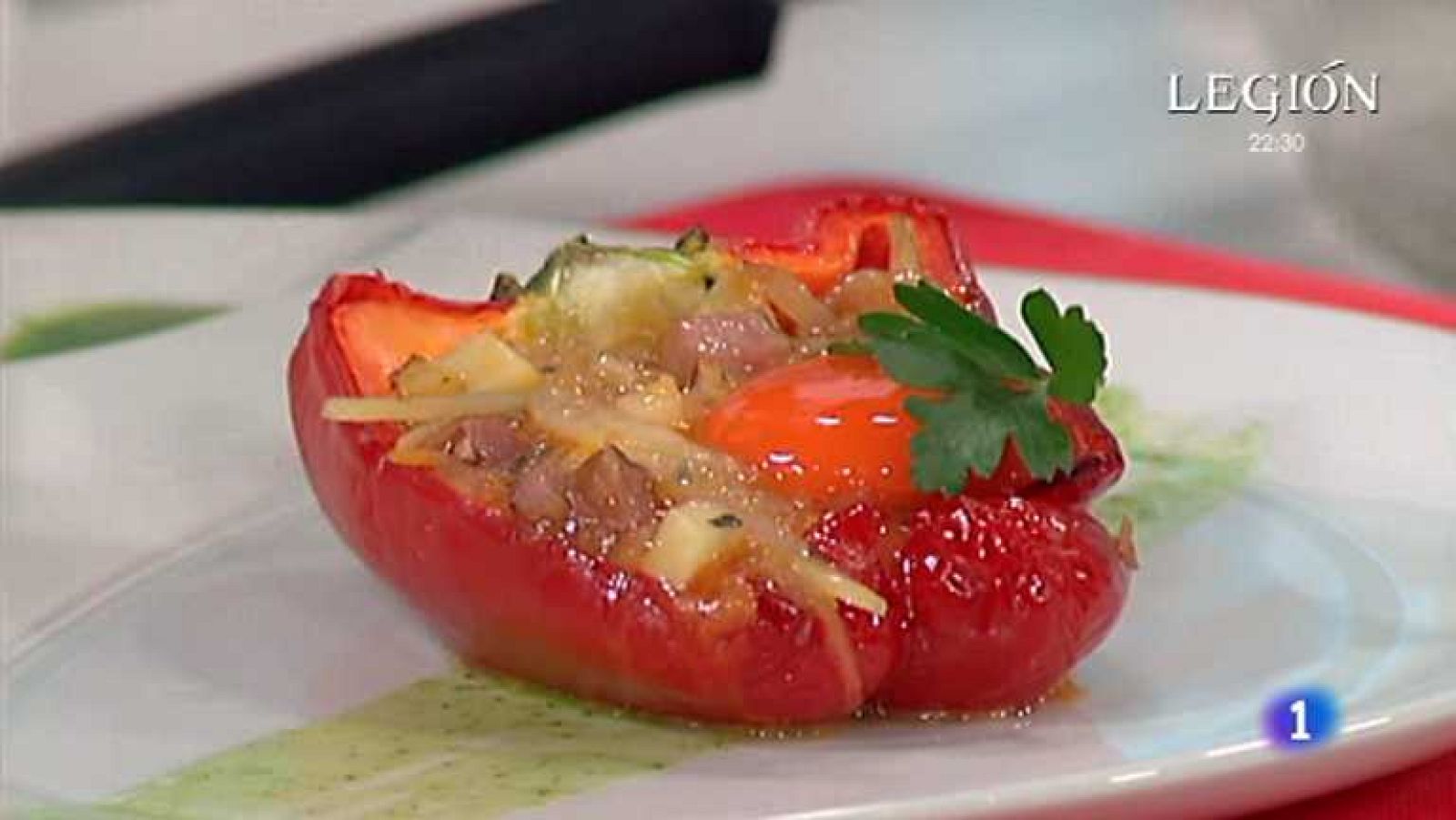 Cocina con Sergio - Pimientos rellenos con huevo y beicon - VER AHORA