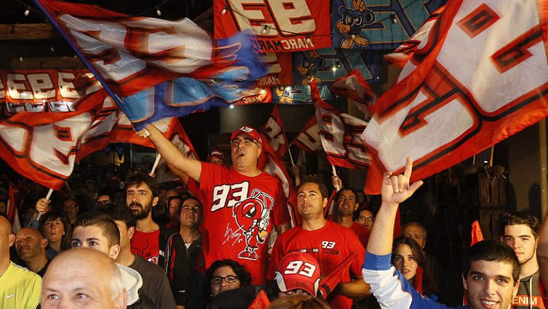 La localidad natal de Marc Márquez ha celebrado por todo lo alto el segundo campeonato del mundo logrado por su vecino, que ha certificado su victoria en el GP de Japón.