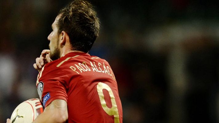 Eurocopa - Alcácer amplía la ventaja antes del descanso (0-2)