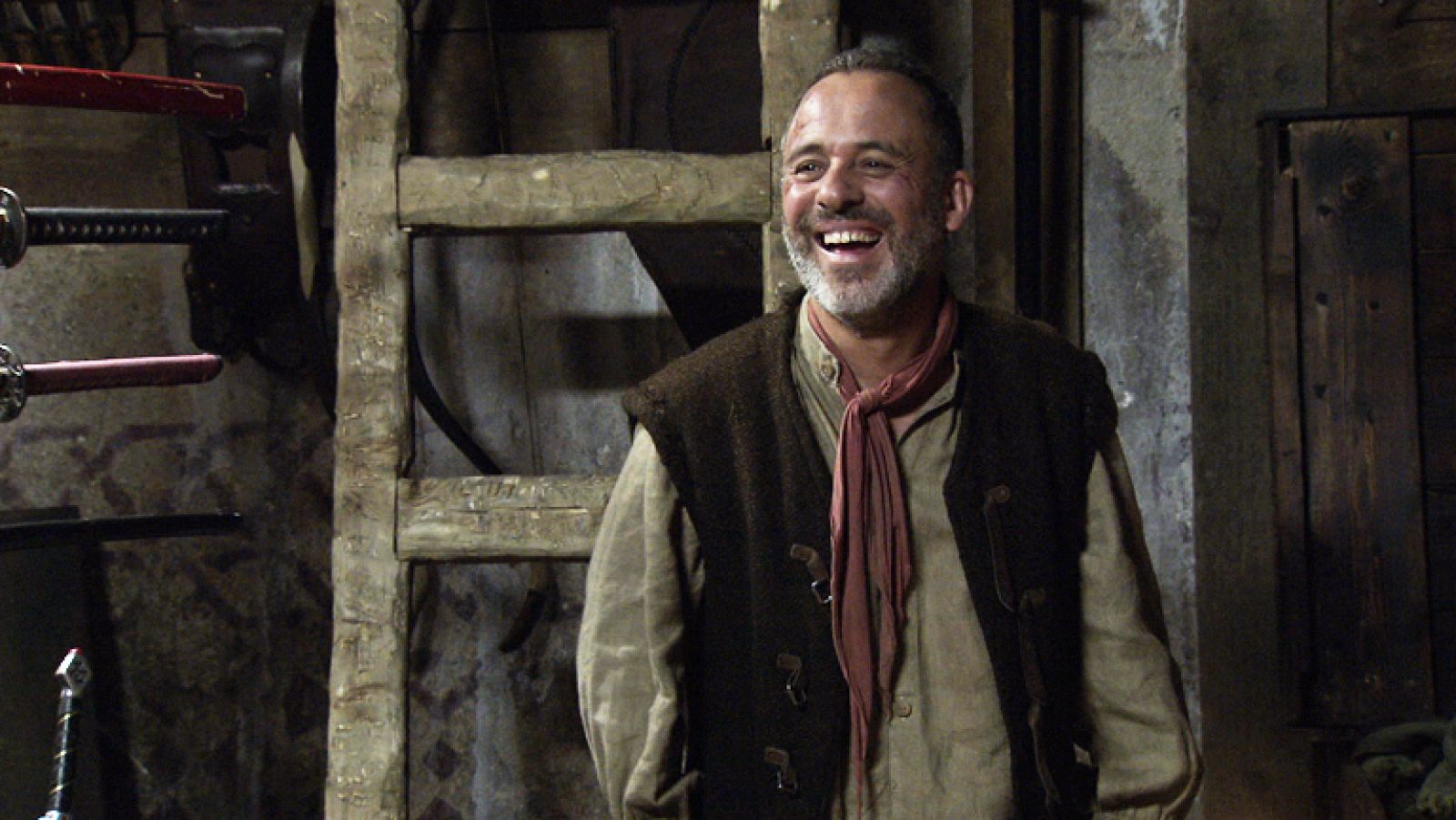 Águila Roja - Sátur desaparece como Águila Roja | Ver