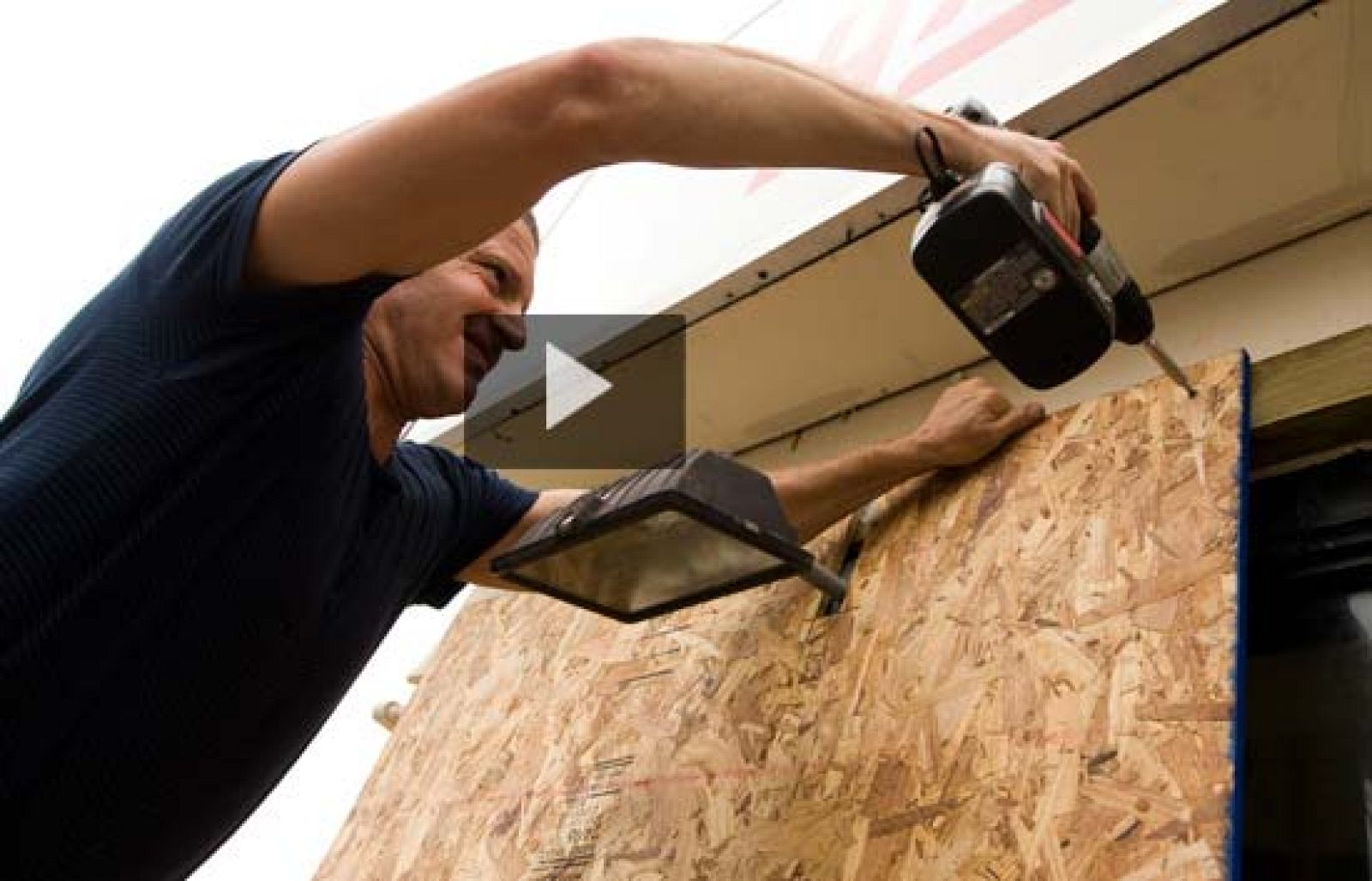  Las principales noticias del sábado 6 de septiembre del 2008, en los titulares de Telediario (15.00 h).