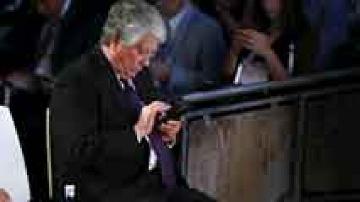 Telediario 1 - Arturo Fernández no dimite por las tarjetas opacas