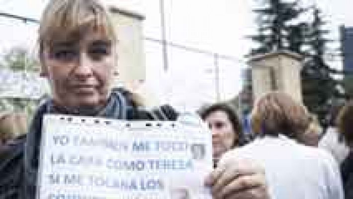 Telediario 1 - 33.000 firmas para que dimita Javier Rodríguez