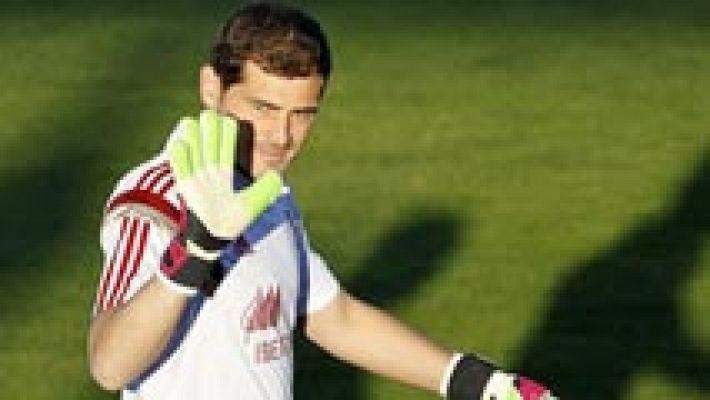 Casillas cree que la transición en la portería de la selección "va a ser buena"