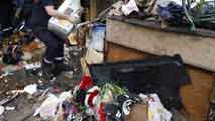 Telediario 1 - Tremenda tromba de agua en Vigo con miltutud de destrozos