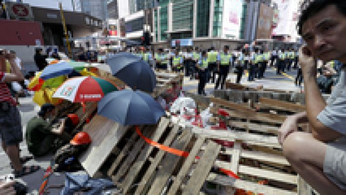 Nuevos enfrentamientos en las calles de Hong Kong