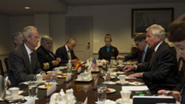 Telediario 1 - Las bases de Morón y Rota, disponibles contra el ébola