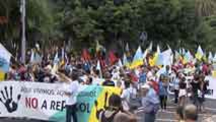 Protestas en Canarias contra las prospecciones de petróleo