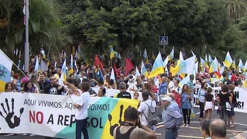 Manifestaciones en Canarias contra las prospecciones petrolíferas