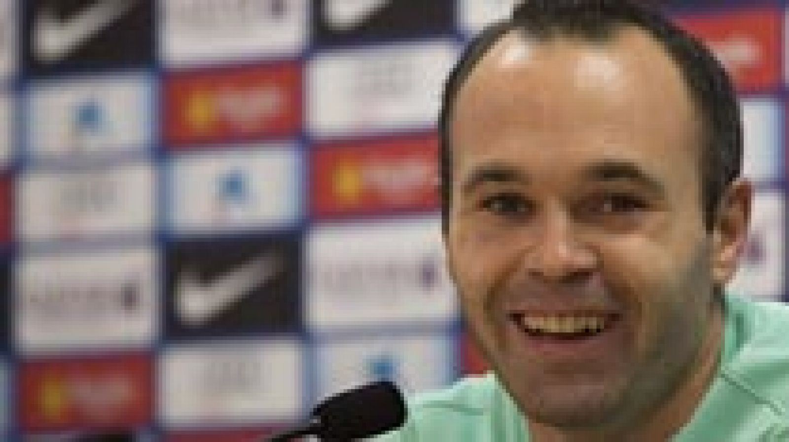 Telediario 1: Iniesta supera los 100 partidos en Champions con galones | RTVE Play