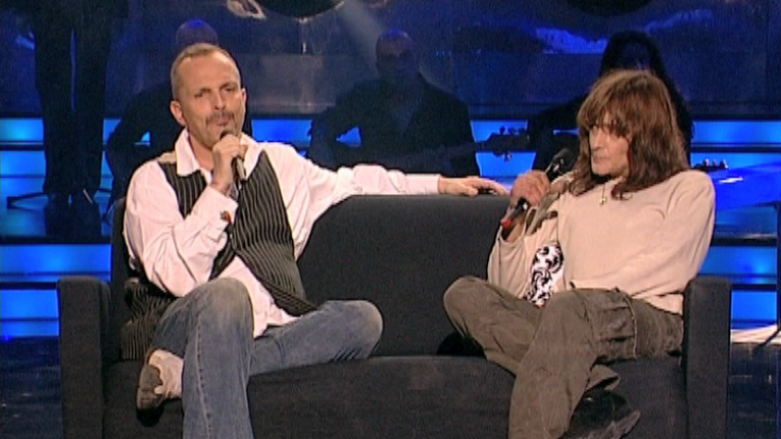 Cachitos de hierro y cromo: Antonio Vega y Miguel Bosé 'El sitio de mi recreo'