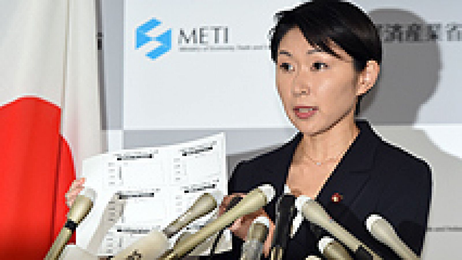 Telediario 1: La dimisión de dos miembros del Gobierno sacude al primer ministro japonés | RTVE Play
