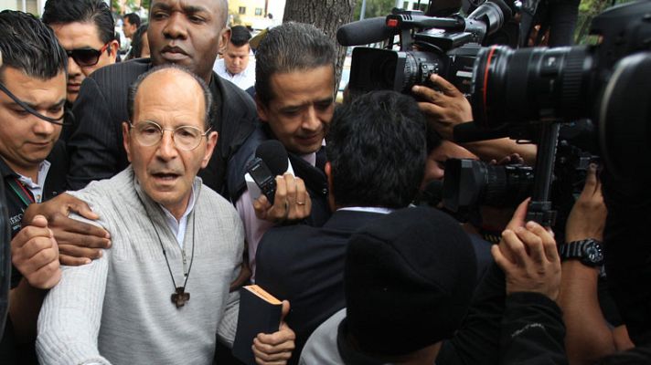 Telediario 1 - Investigan la desaparición de 43 estudiantes en México