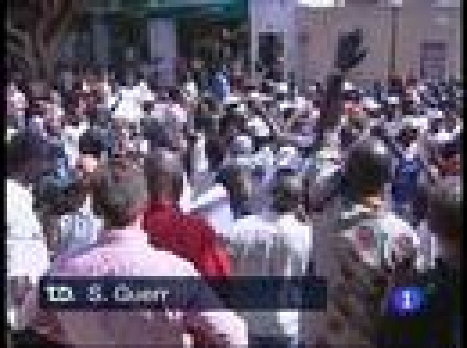 Tras dos noches de disturbios, calma tensa en Roquetas | Ver