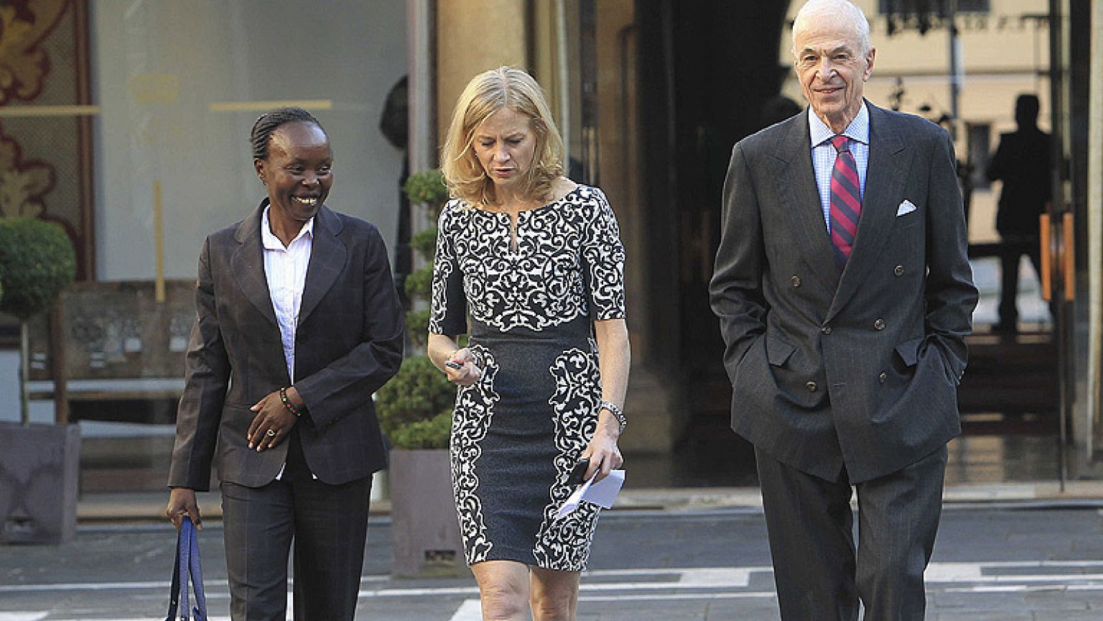 La directora del maratón de Nueva York ha atendido a La Tarde en 24 Horas después de su rueda de prensa como representante de la carrera ganadora del Príncipe de Asturias de los Deportes 2014.