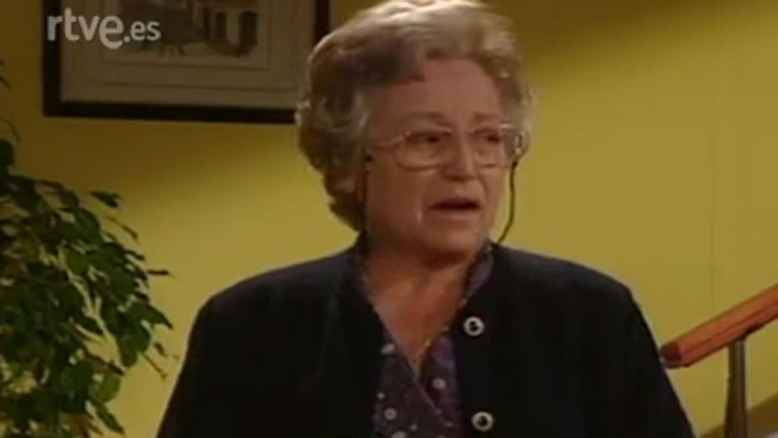 Juntas pero no revueltas: Capítulo 10  | RTVE Play