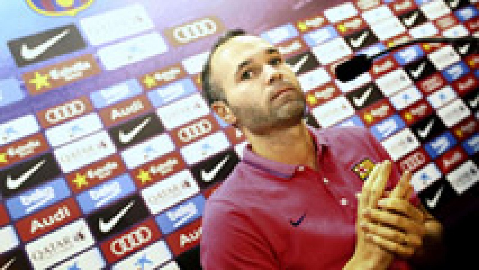 Telediario 1: Iniesta: "Si Messi supera el récord estaremos más cerca de la victoria" | RTVE Play