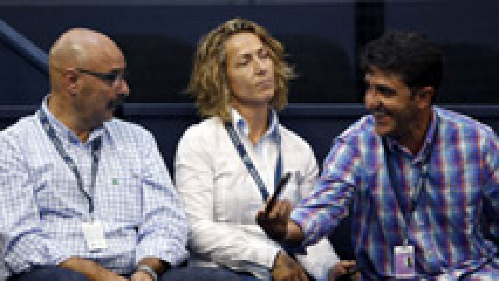 Gala León ha aclarado su reunión con los jugadores del equipo de Copa Davis, que no son partidarios de su nombramiento y de cómo se ha hecho, sin consultarles. En todo caso, Gala ha dicho que ninguno le pidió en esa reunión que dejara el cargo.