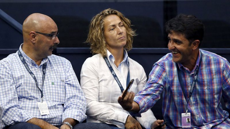 Gala León ha aclarado su reunión con los jugadores del equipo de Copa Davis, que no son partidarios de su nombramiento y de cómo se ha hecho, sin consultarles. En todo caso, Gala ha dicho que ninguno le pidió en esa reunión que dejara el cargo.