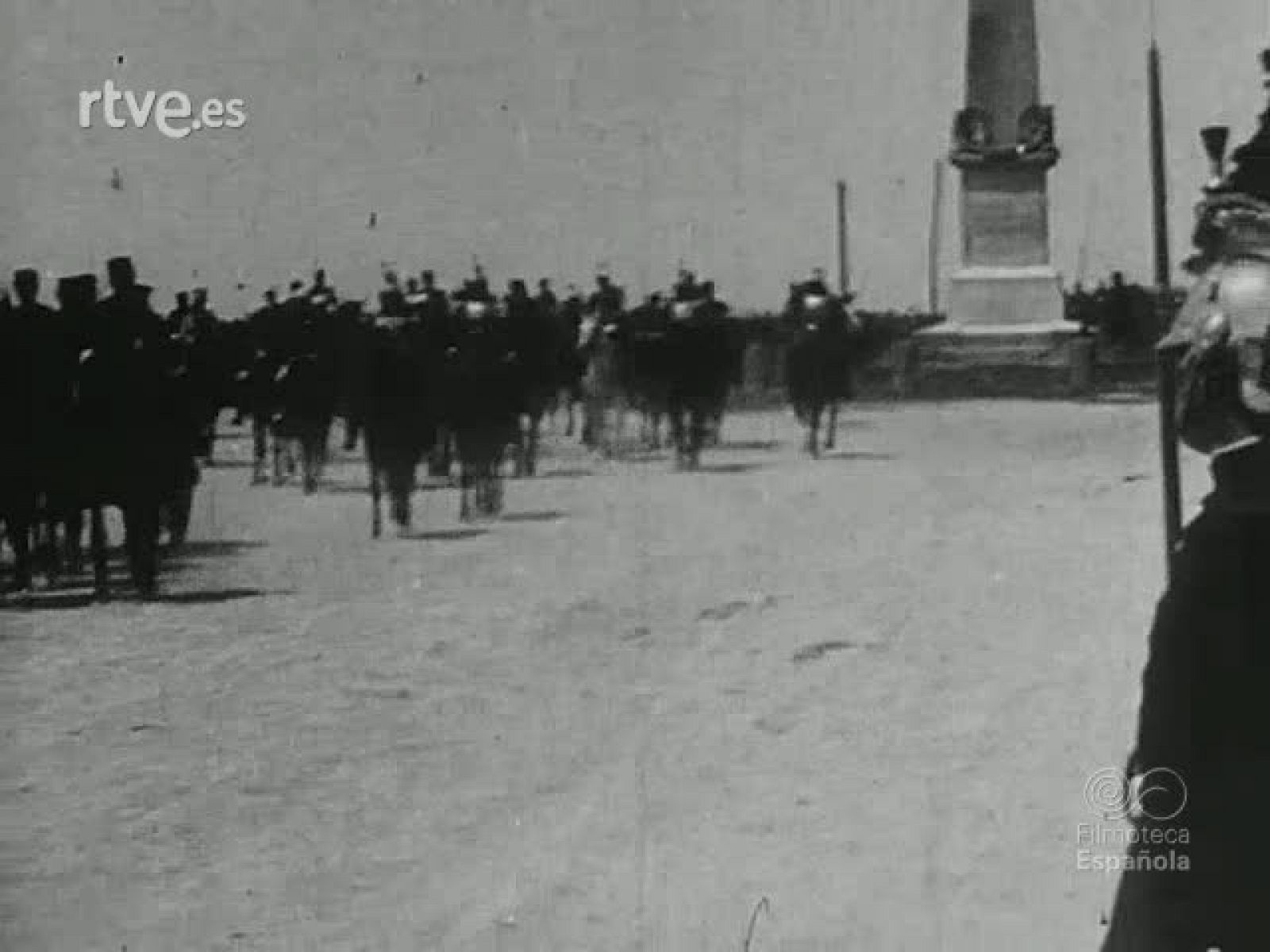 ALFONSO XIII EN FRANCIA - Archivo Real (Alfonso XIII) | Ver