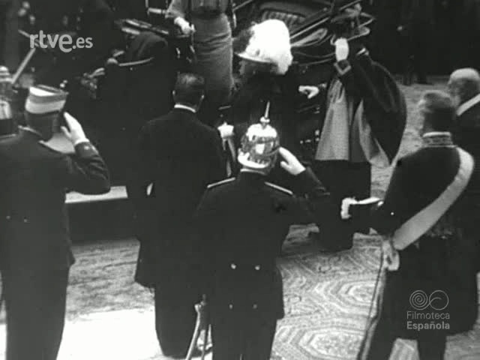 EXPOSICION DE ARTES DECORATIVAS - Archivo Real (Alfonso XIII) | Ver