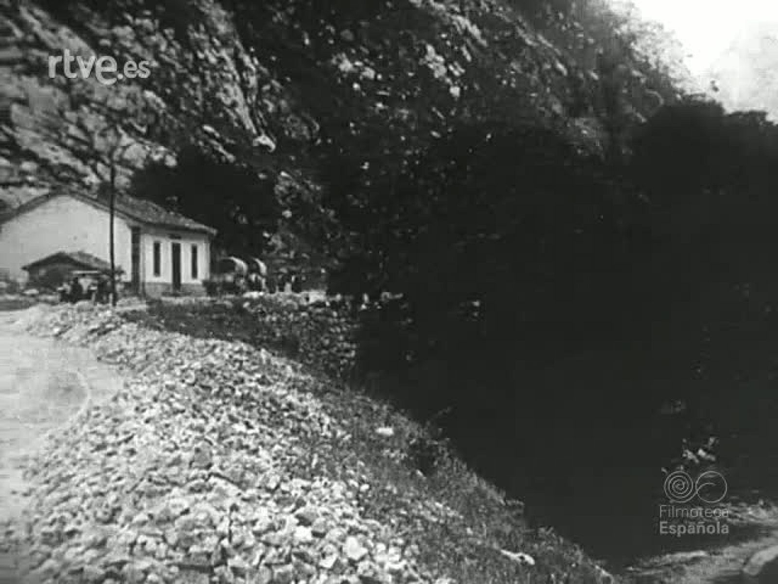 CACERIA REGIA EN LOS PICOS DE EUROPA - Archivo Real (Alfonso XIII) | Ver