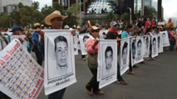 Un mes de la desaparición de 43 alumnos en México