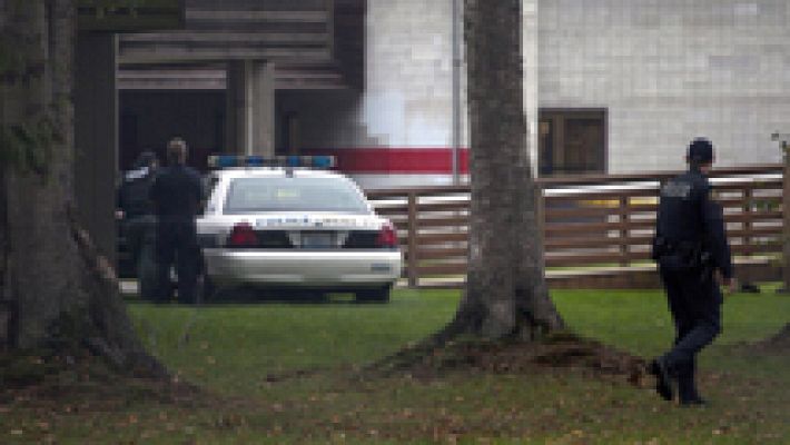 Telediario 1 - La policía de EEUU investiga lo que ocurrió en Marysville